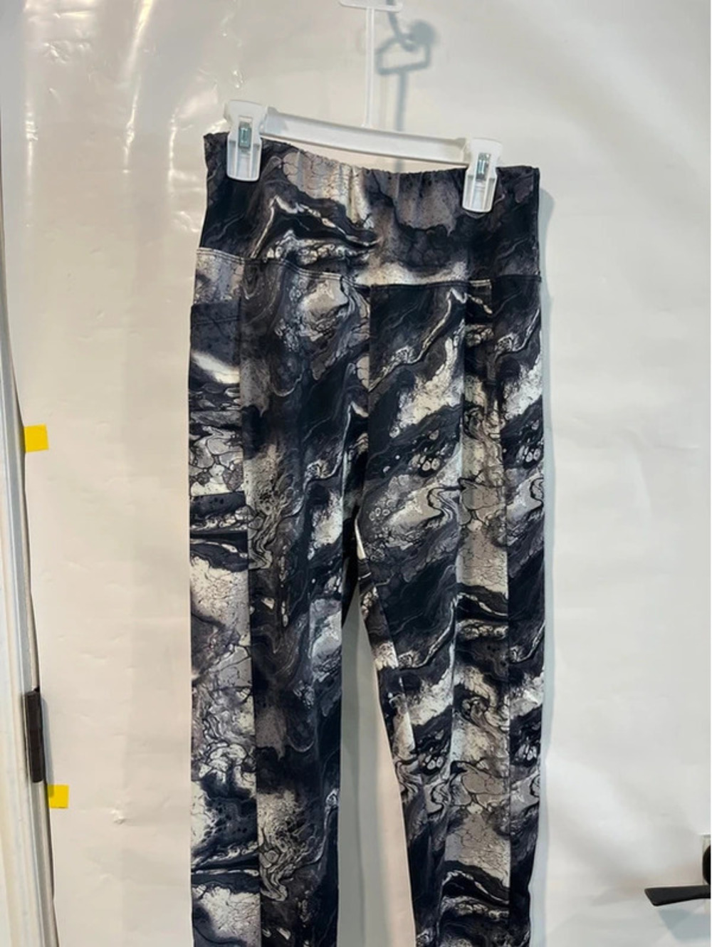 Woman’s size Medium sport leggings with pockets